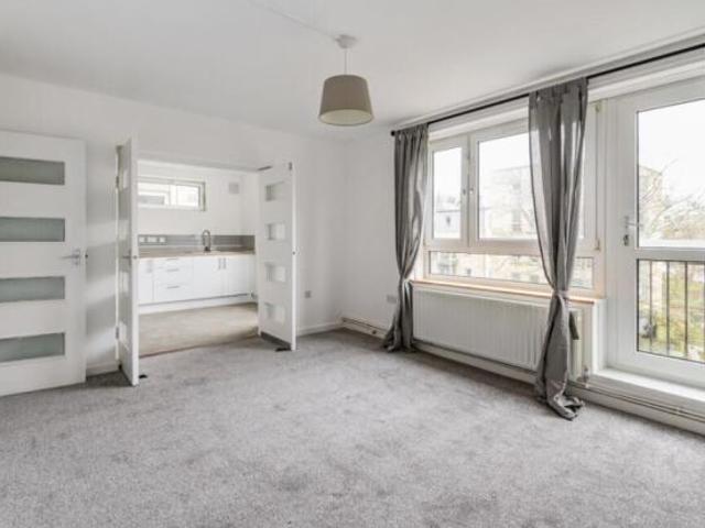 Flat for rent in Cat Hill