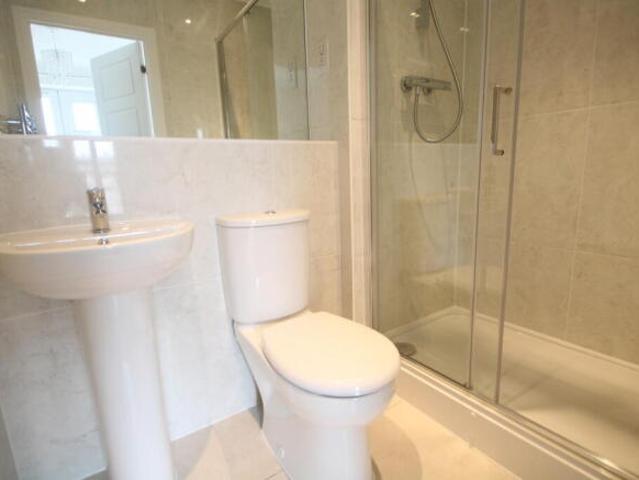 Flat for rent in Trinity, Scotland
