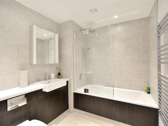 Flat for rent in Wales