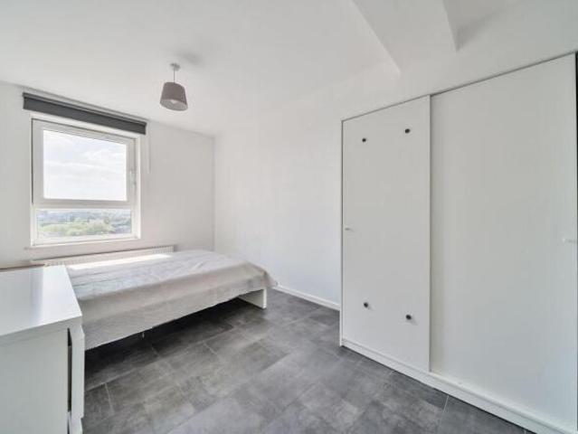 Flat for rent in Camberwell, Greater London