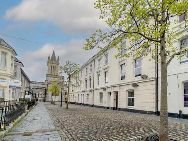 Flat for rent in Pennycomequick, Mount Wise