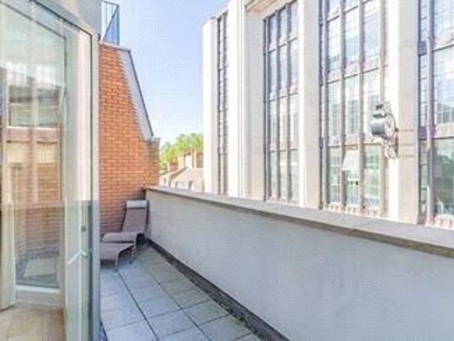Flat for rent in Cat Hill