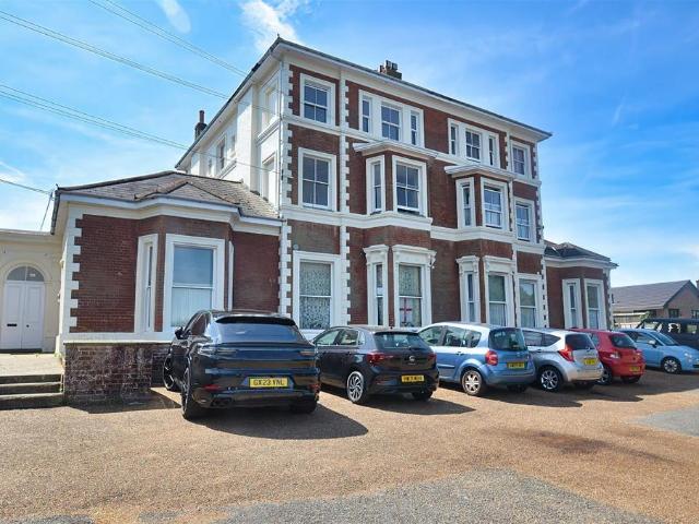 Flat for sale in Elmfield, Ryde