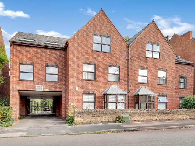 Flat for sale in West Bridgford, Rushcliffe