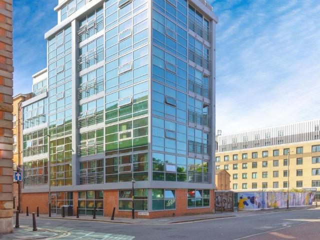 Flat for sale in Bede Island, Old Wharf