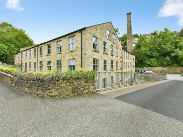 Flat for sale in Charlesworth, East Midlands