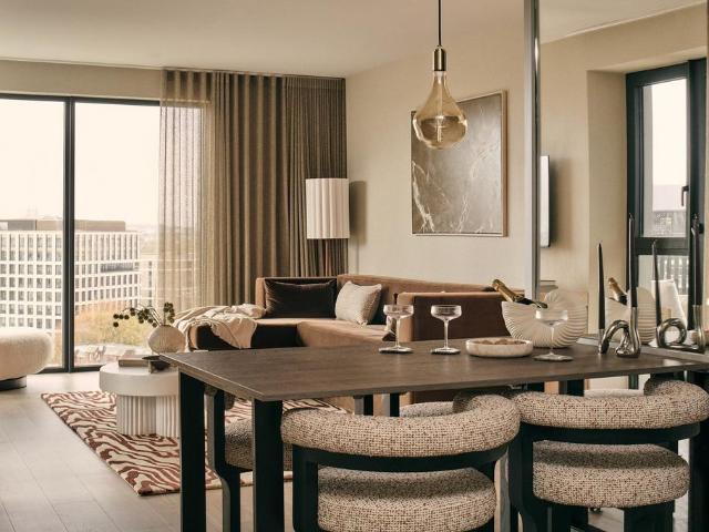 Flat for sale in Shepherd's Bush, Greater London