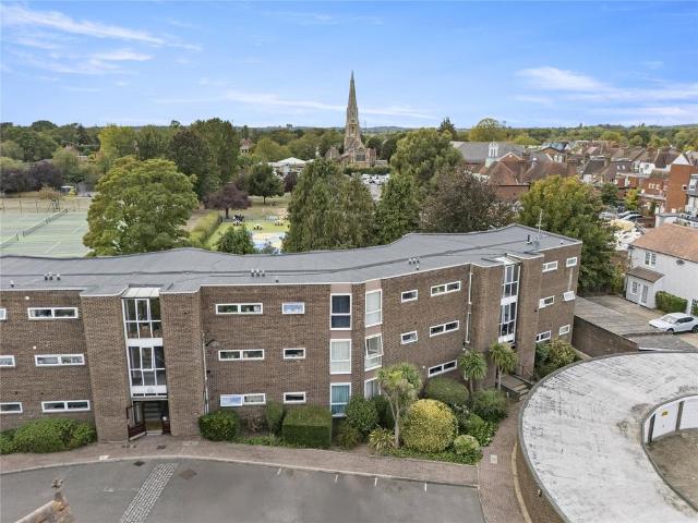 Flat for sale in Weybridge, Elmbridge