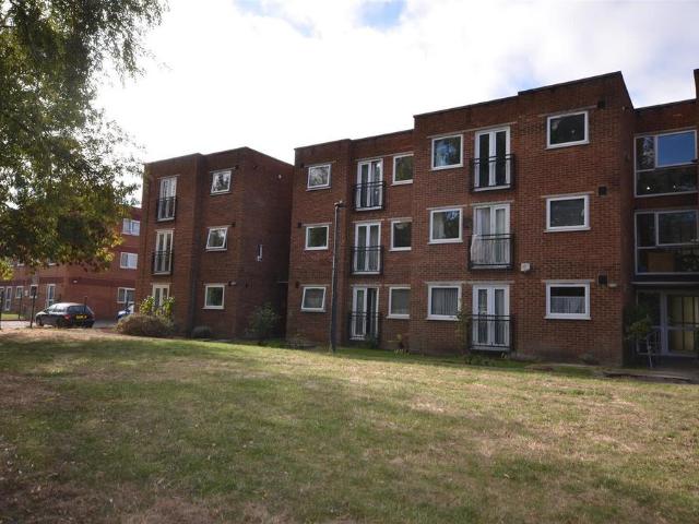 Flat for sale in London Borough of Brent, Greater London