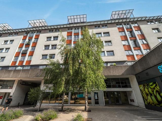 Flat for sale in Beckenham, Greater London