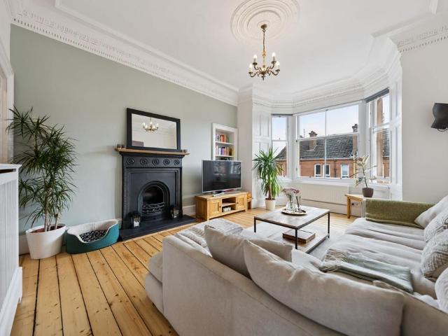 Flat for sale in New Cathcart, Cathcart