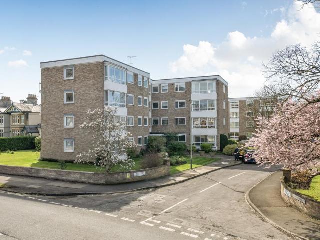 Flat for sale in Golden Valley, Gloucestershire
