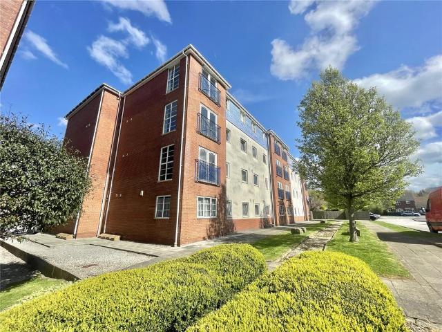 Flat for sale in Higher Runcorn, Halton