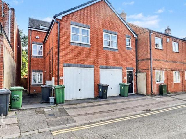 Flat for sale in Peterborough