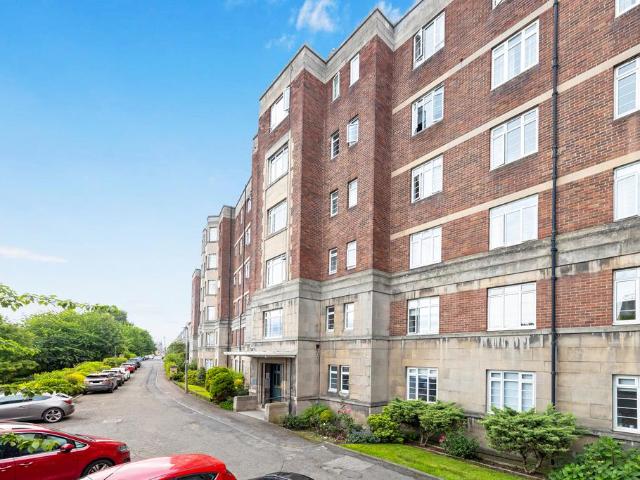 Flat for sale in Stockbridge, Scotland