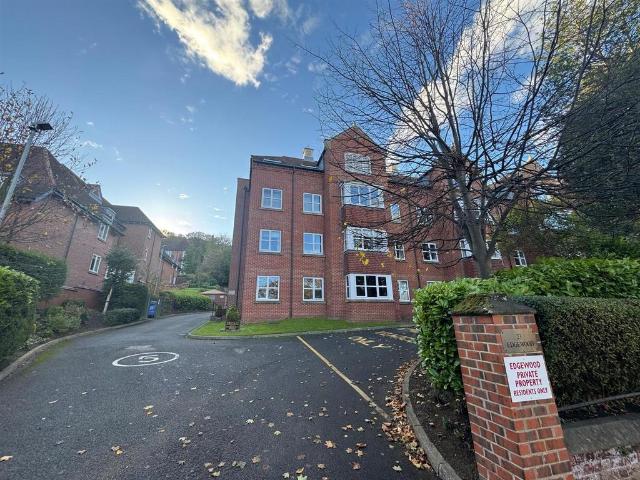Flat for sale in South Cliff, Kepwick