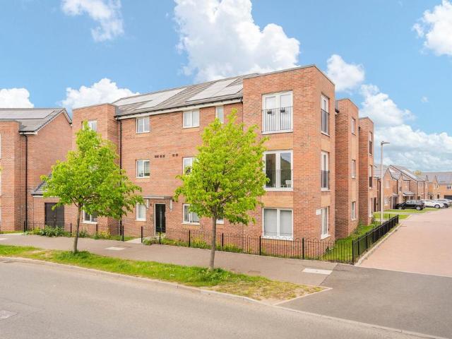 Flat for sale in Greendykes, Craigmillar