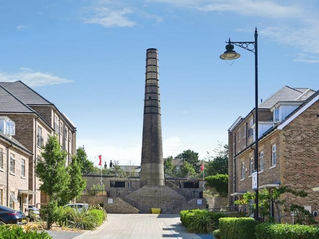 Flat for sale in Penenden Heath, Maidstone