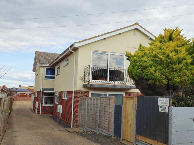 Flat for sale in Spring Vale, Hampshire
