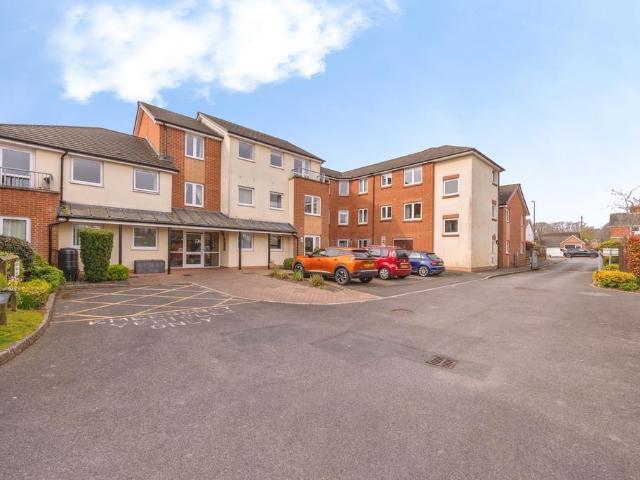 Flat for sale in Spring Vale, Hampshire