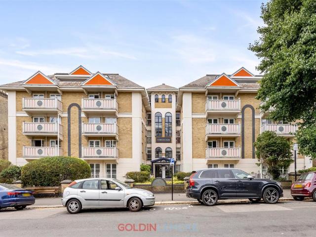 Flat for sale in Aldrington