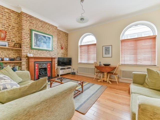Flat for sale in London Borough of Croydon, South Norwood