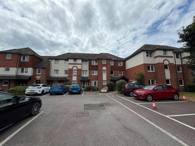 Flat for sale in Wick, Bournemouth