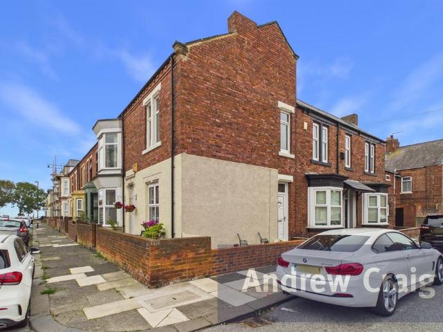 Flat for sale in The Lawe, South Shields
