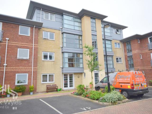 Flat for sale in Fairhaven, Lytham