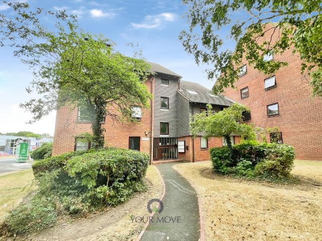 Flat for sale in Bromsgrove