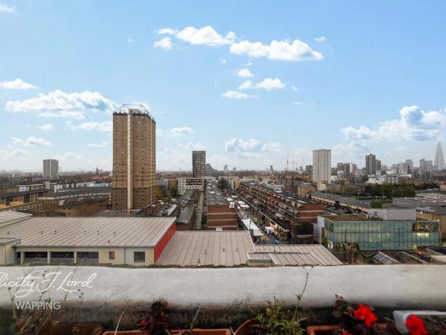 Flat for sale in St. George in the East, Shadwell