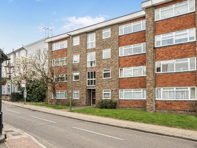 Flat for sale in Pachesham Park, Isle Of Man