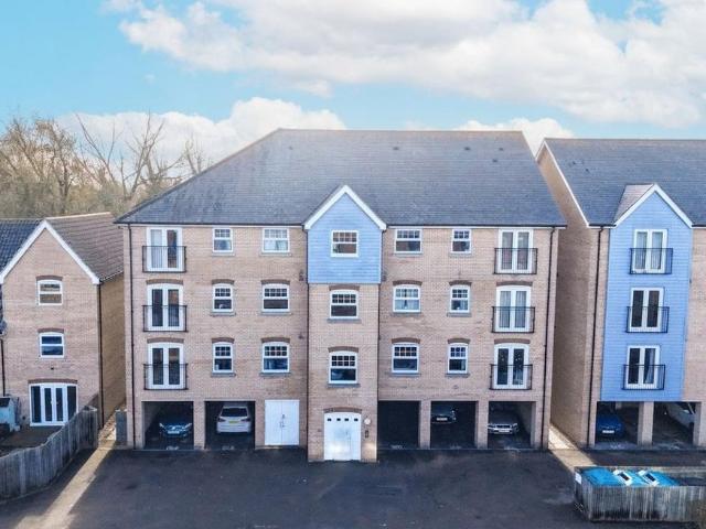 Flat for sale in Barway, Cambridgeshire