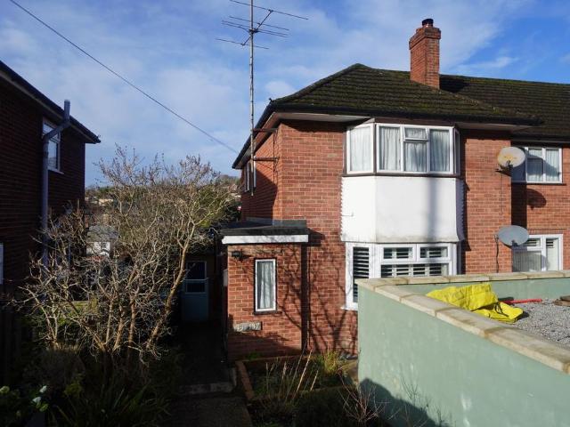 Flat for sale in Totteridge, Tylers Green