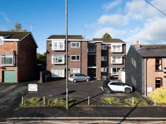 Flat for sale in Leominster, Herefordshire