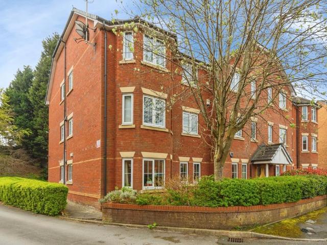 Flat for sale in Georgia, Greater Manchester
