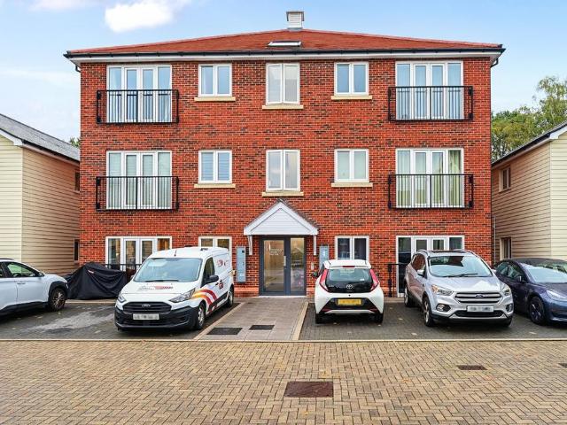 Flat for sale in Mytchett, Surrey Heath