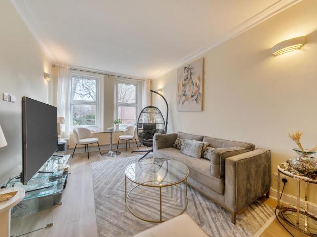 Flat for sale in St. John's Wood, Isle Of Man