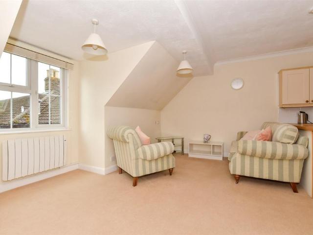 Flat for sale in Bridgefield, Kent