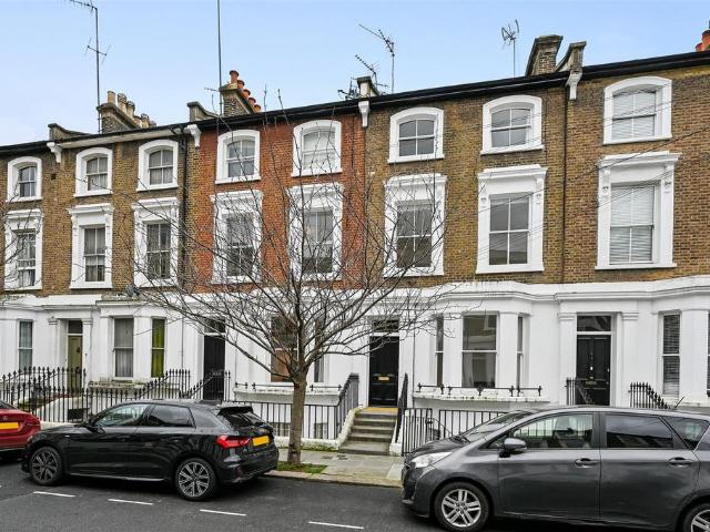 Flat for sale in Hammersmith, Greater London