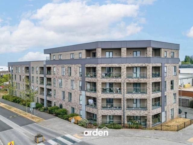 Flat for sale in Rednal, West Midlands