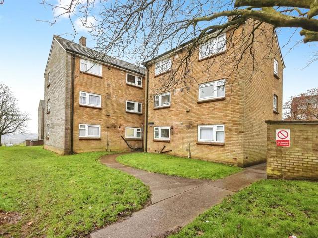 Flat for sale in Tividale, West Midlands