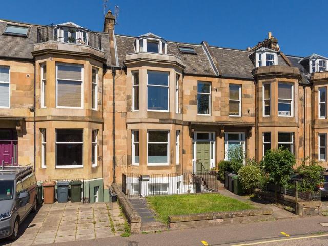 Flat for sale in Merchiston, Scotland