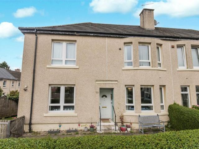 Flat for sale in Knightswood, Scotland