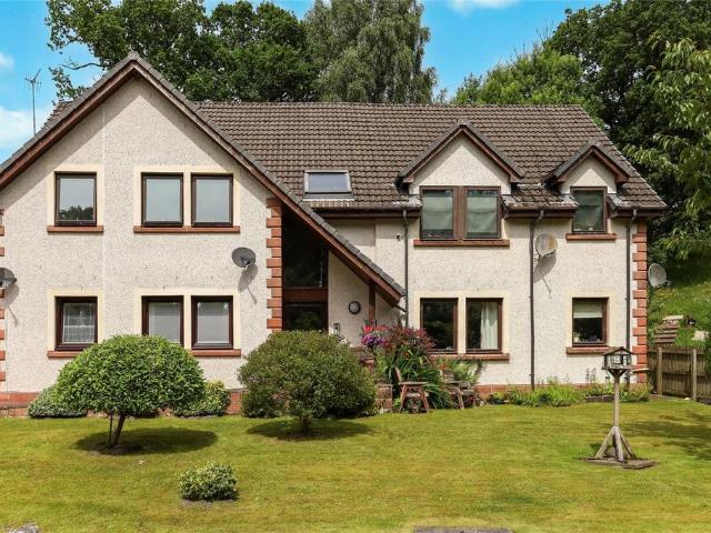 Flat for sale in Croftamie, Scotland