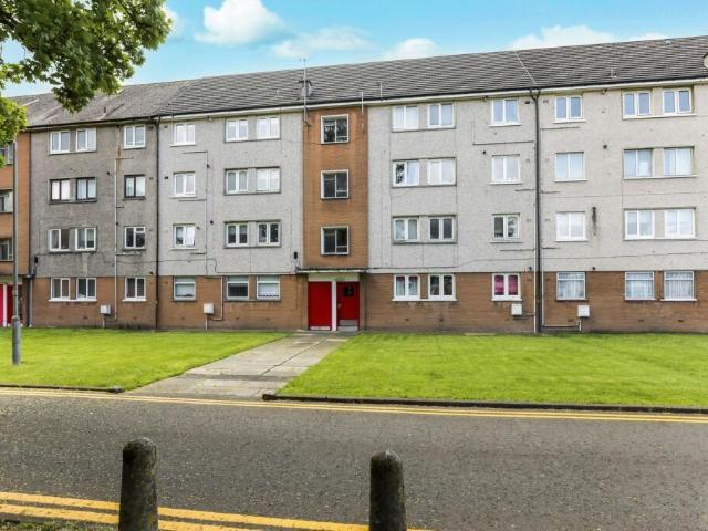 Flat for sale in Castlehead, Paisley