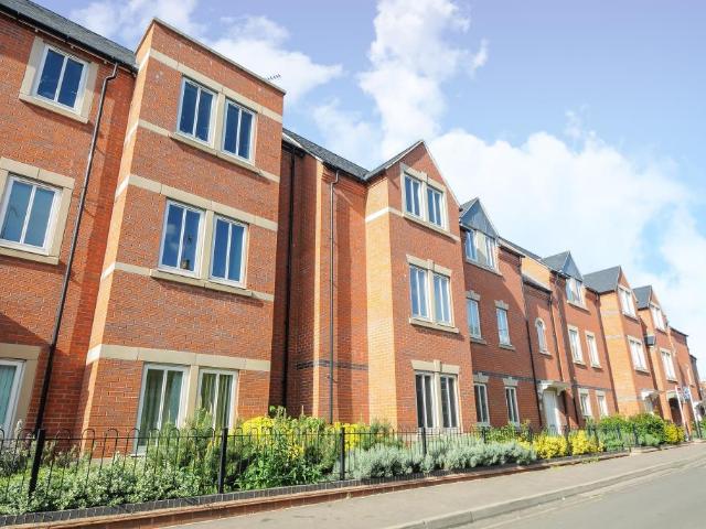 Flat for sale in Evershot, Oxfordshire