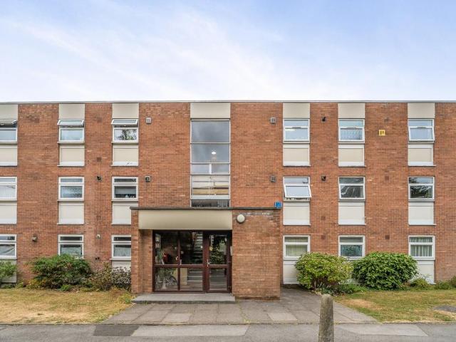 Flat for sale in Elmdon, West Midlands