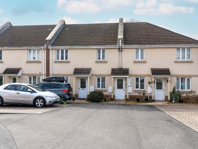 Flat for sale in Feckenham, City Of Bristol