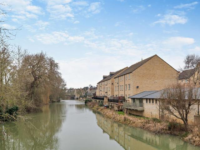 Flat for sale in Baron St Martin, Barholm
